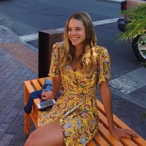 Meet your Posher, Ariel